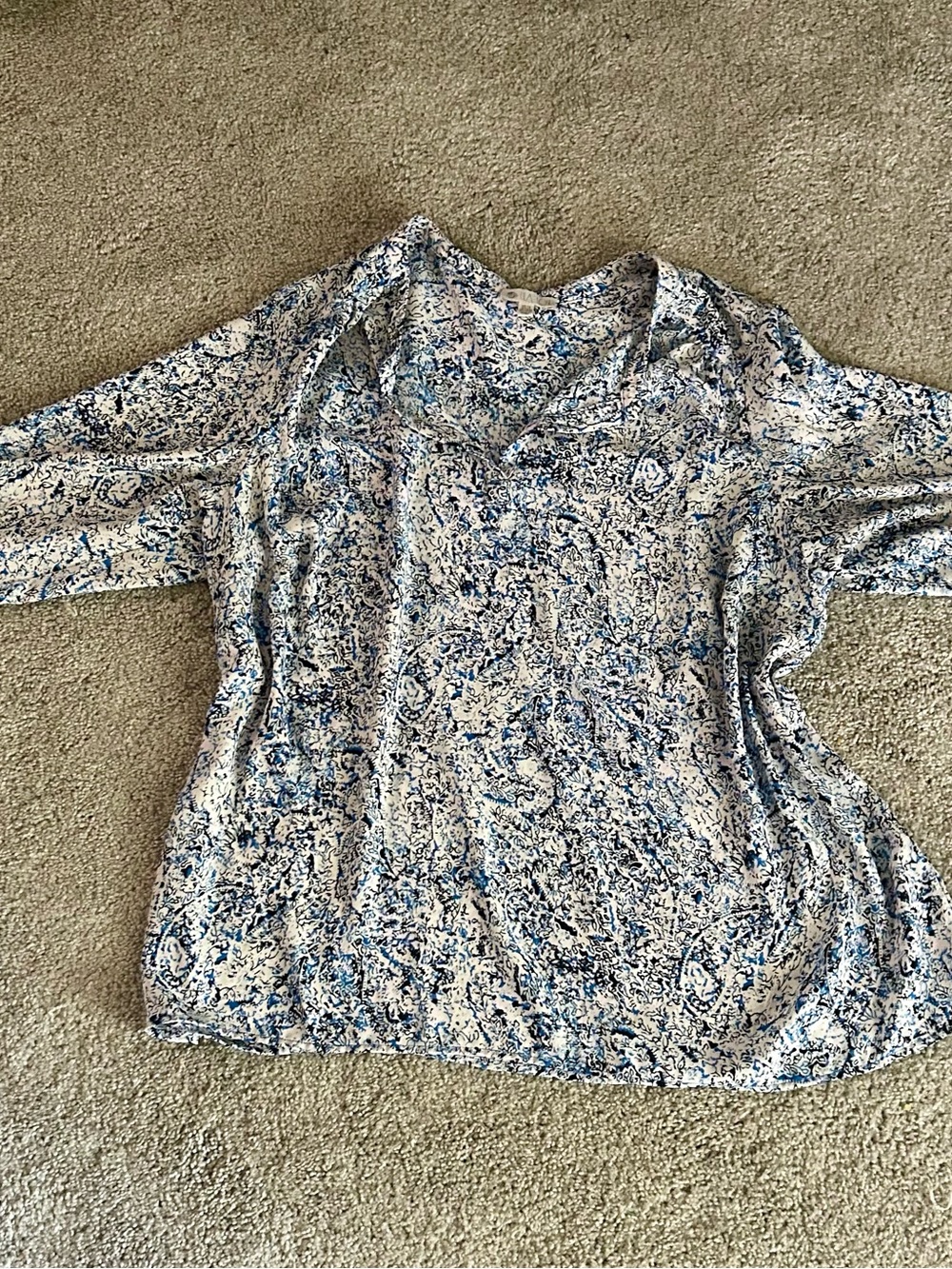 Lila Rose Blue and White Paisley V-Neck Long Sleeve Top